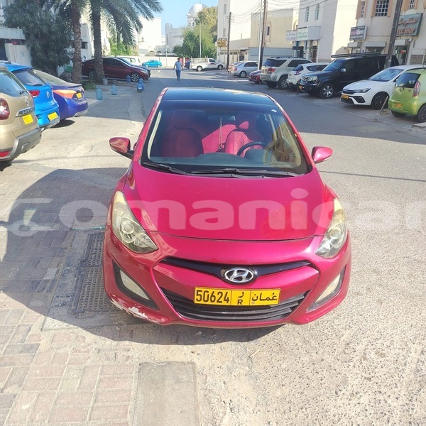 Big with watermark hyundai i30 masqat muscat 8043