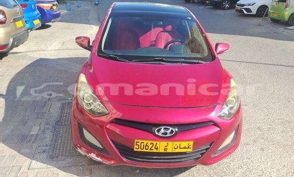 Buy Used Hyundai i30 Red Car in Muscat in Masqat