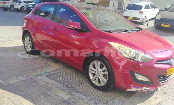 Buy Used Hyundai i30 Red Car in Muscat in Masqat Buy Used Hyundai i30 Red Car in Muscat in Masqat