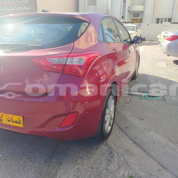 Big with watermark hyundai i30 masqat muscat 8043