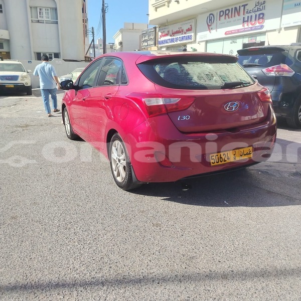 Big with watermark hyundai i30 masqat muscat 8043