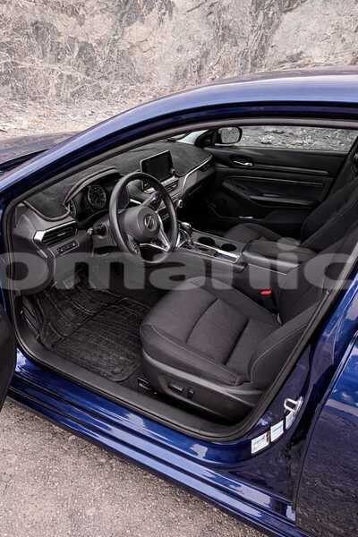 Big with watermark nissan altima masqat wadi al kabir 8051