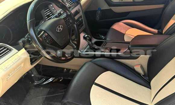 Buy Used Hyundai Sonata Silver Car in Salalah in Dhufar Buy Used Hyundai Sonata Silver Car in Salalah in Dhufar