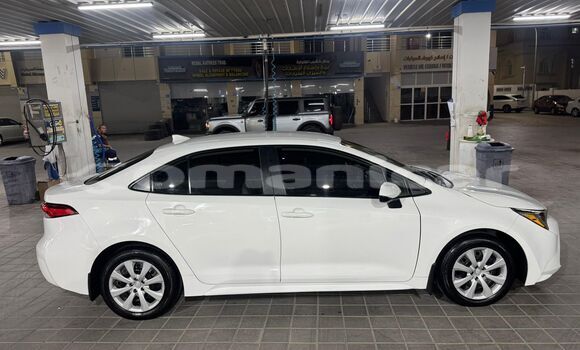 Buy Used Toyota Corolla White Car in Muscat in Masqat Buy Used Toyota Corolla White Car in Muscat in Masqat