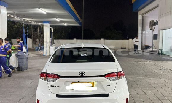 Buy Used Toyota Corolla White Car in Muscat in Masqat Buy Used Toyota Corolla White Car in Muscat in Masqat