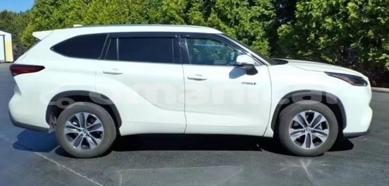 Big with watermark toyota highlander masqat muscat 8057