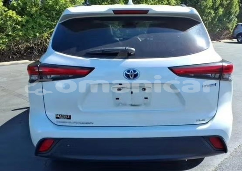 Big with watermark toyota highlander masqat muscat 8057