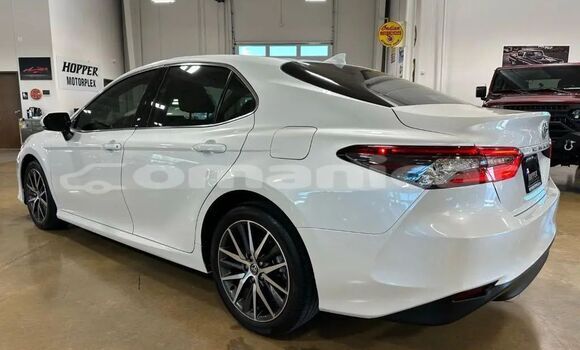 Buy Used Toyota Camry White Car in Salalah in Dhufar Buy Used Toyota Camry White Car in Salalah in Dhufar