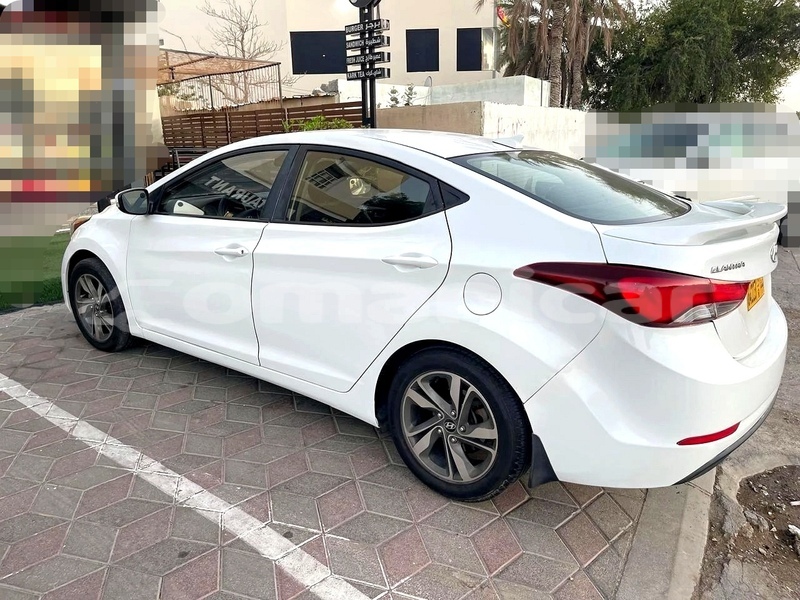 Big with watermark hyundai elantra masqat azaiba 8064