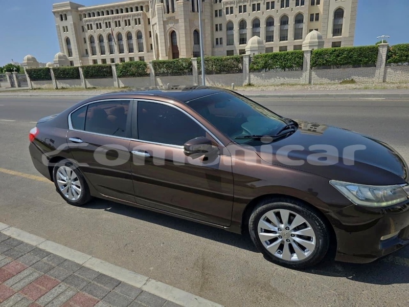 Big with watermark honda accord masqat azaiba 8065