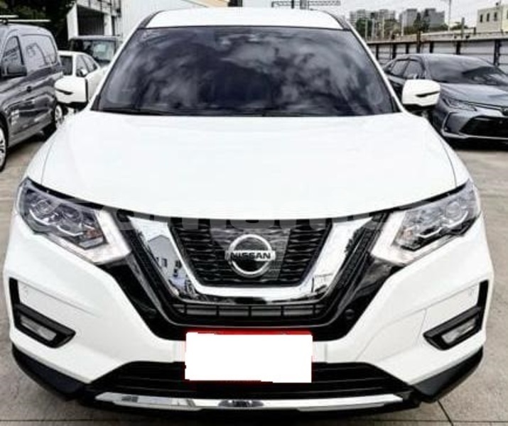 Big with watermark nissan x trail masqat muscat 8066