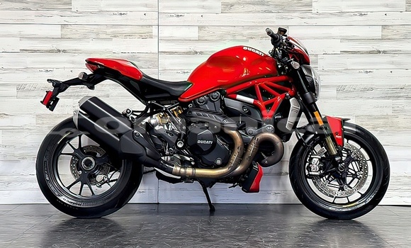 Buy Used Ducati Monster Red Bike in Masqat in Masqat