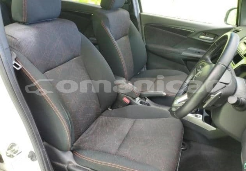 Big with watermark honda fit masqat muscat 8069