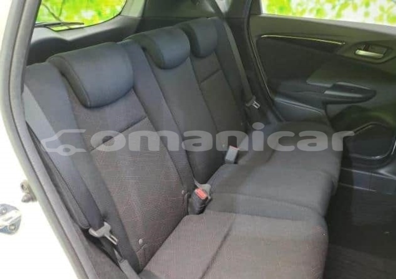 Big with watermark honda fit masqat muscat 8069