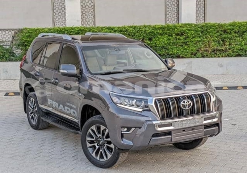 Big with watermark toyota land cruiser prado masqat muscat 8070