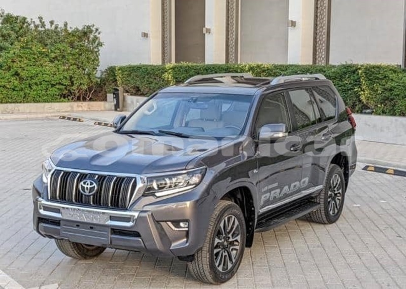 Big with watermark toyota land cruiser prado masqat muscat 8070