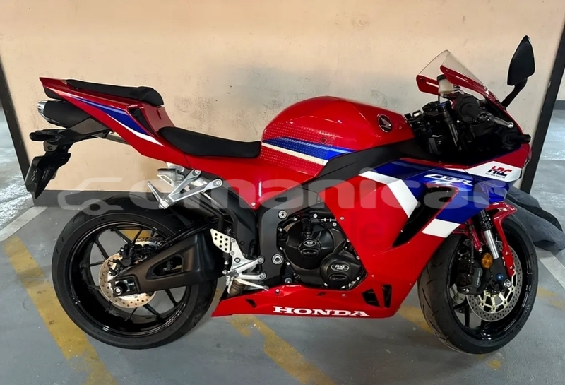 Big with watermark honda cbr masqat muscat 8076