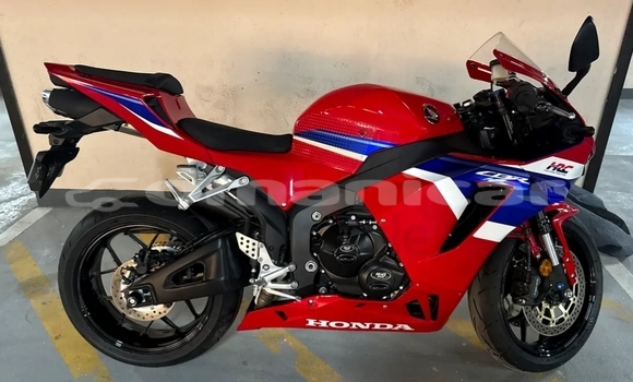 Buy Used Honda CBR Red Bike in Muscat in Masqat