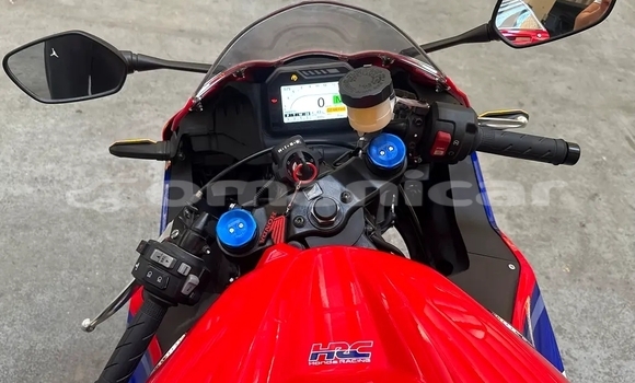 Buy Used Honda CBR Red Bike in Muscat in Masqat Buy Used Honda CBR Red Bike in Muscat in Masqat