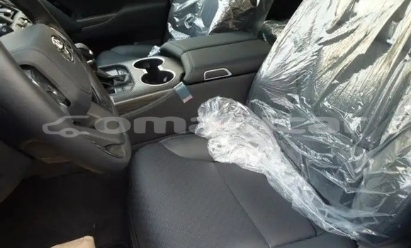 Buy Used Toyota Land Cruiser Black Car in Qurayyat in Masqat Buy Used Toyota Land Cruiser Black Car in Qurayyat in Masqat