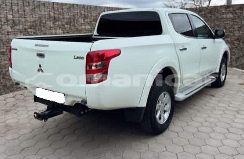 Big with watermark mitsubishi l200 masqat muscat 8082