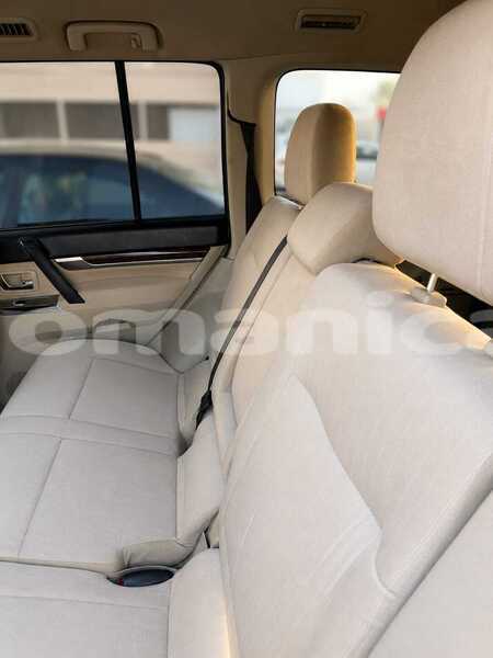 Big with watermark mitsubishi pajero masqat ruwi 8085