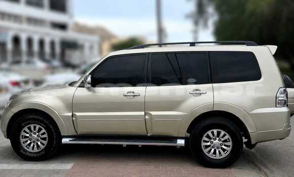Buy Used Mitsubishi Pajero Other Car in Ruwi in Masqat Buy Used Mitsubishi Pajero Other Car in Ruwi in Masqat