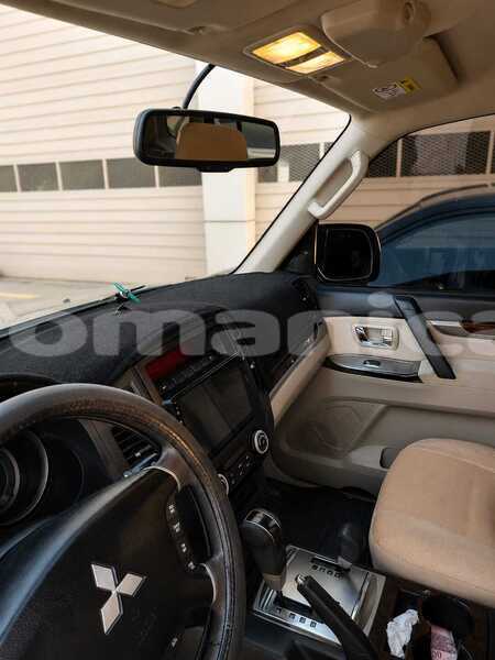 Big with watermark mitsubishi pajero masqat ruwi 8085