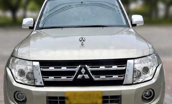 Buy Used Mitsubishi Pajero Other Car in Ruwi in Masqat Buy Used Mitsubishi Pajero Other Car in Ruwi in Masqat