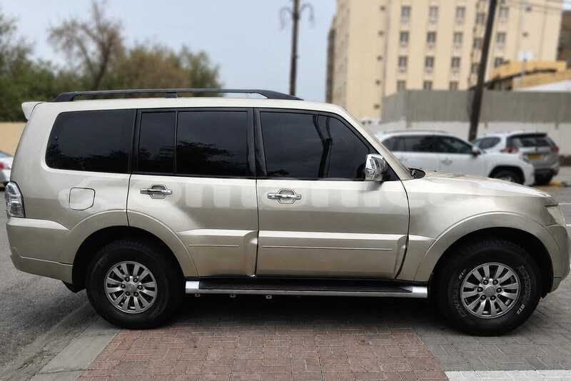 Big with watermark mitsubishi pajero masqat ruwi 8085