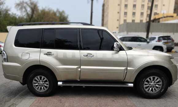 Buy Used Mitsubishi Pajero Other Car in Ruwi in Masqat Buy Used Mitsubishi Pajero Other Car in Ruwi in Masqat