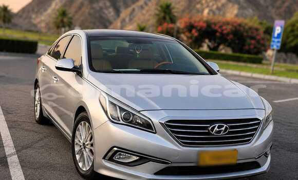 Buy Used Hyundai Sonata Silver Car in Ruwi in Masqat Buy Used Hyundai Sonata Silver Car in Ruwi in Masqat