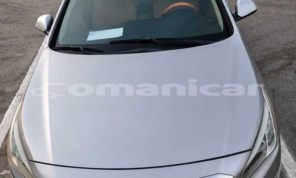 Buy Used Hyundai Sonata Silver Car in Ruwi in Masqat Buy Used Hyundai Sonata Silver Car in Ruwi in Masqat