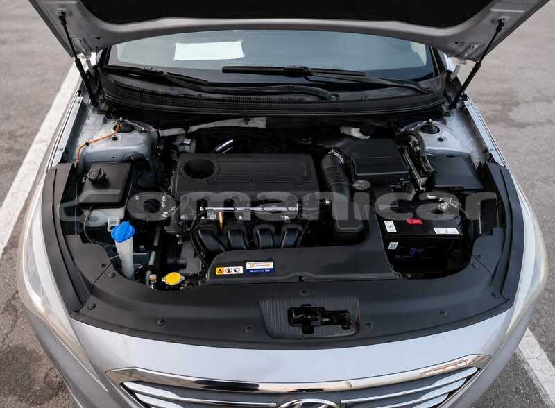 Big with watermark hyundai sonata masqat ruwi 8086