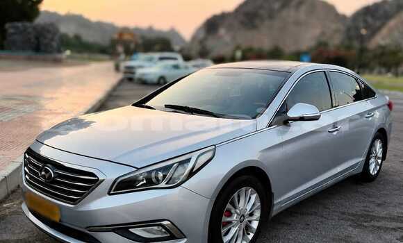 Buy Used Hyundai Sonata Silver Car in Ruwi in Masqat Buy Used Hyundai Sonata Silver Car in Ruwi in Masqat