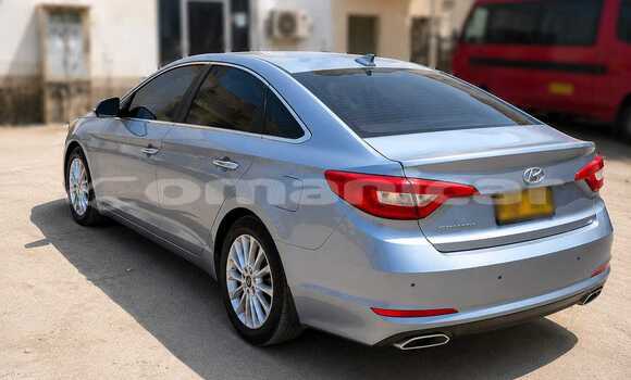 Buy Used Hyundai Sonata Silver Car in Salalah in Dhufar Buy Used Hyundai Sonata Silver Car in Salalah in Dhufar