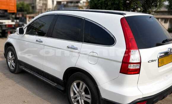 Buy Used Honda CR–V White Car in Salalah in Dhufar Buy Used Honda CR–V White Car in Salalah in Dhufar