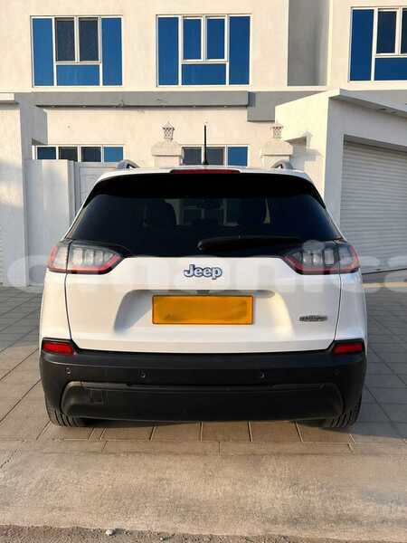 Big with watermark jeep cherokee al batinah barkah 8091