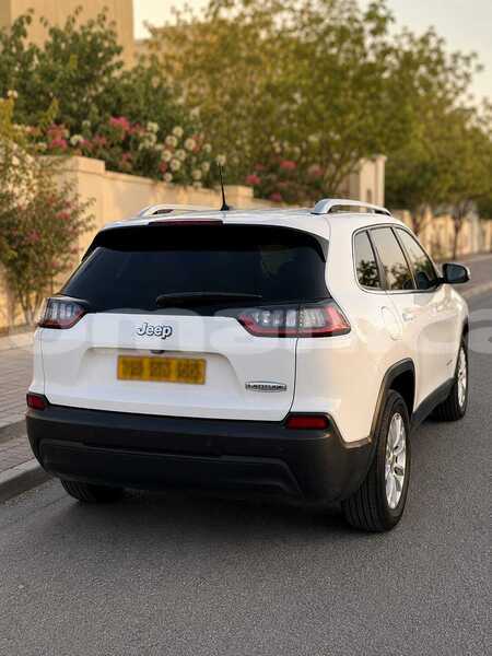 Big with watermark jeep cherokee al batinah barkah 8091