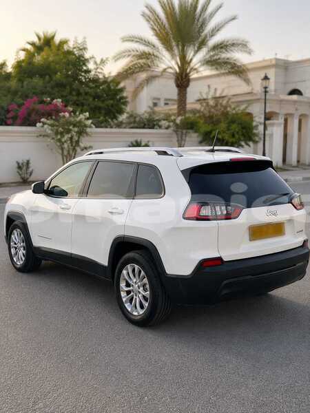 Big with watermark jeep cherokee al batinah barkah 8091