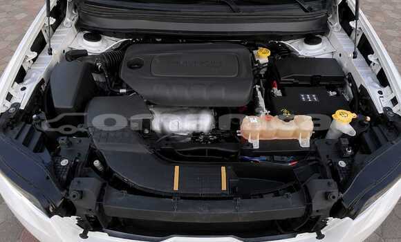 Buy Used Jeep Cherokee White Car in Barkah in al-Batinah Buy Used Jeep Cherokee White Car in Barkah in al-Batinah