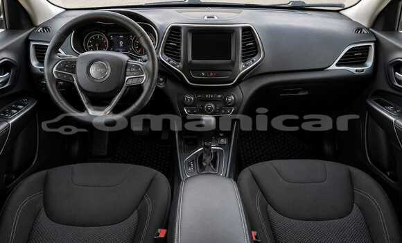 Buy Used Jeep Cherokee White Car in Barkah in al-Batinah Buy Used Jeep Cherokee White Car in Barkah in al-Batinah
