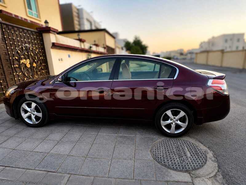 Big with watermark nissan altima masqat wadi al kabir 8094
