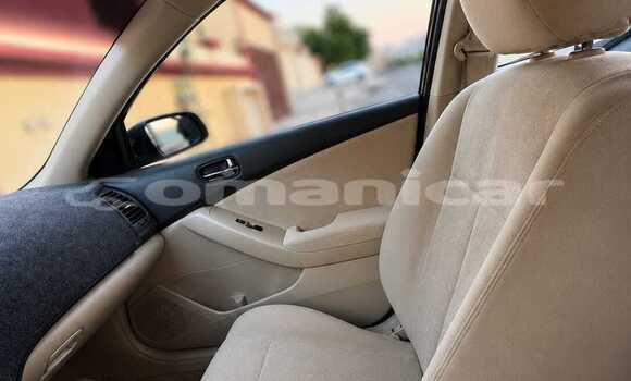 Buy Used Nissan Altima Red Car in Wadi Al Kabir in Masqat Buy Used Nissan Altima Red Car in Wadi Al Kabir in Masqat