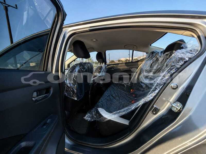 Big with watermark nissan versa masqat wadi al kabir 8096