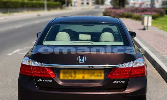 Buy Used Honda Accord Brown Car in Azaiba in Masqat Buy Used Honda Accord Brown Car in Azaiba in Masqat