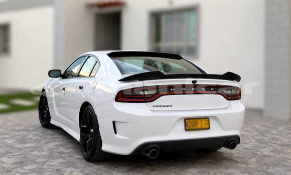 Buy Used Dodge Charger White Car in Azaiba in Masqat Buy Used Dodge Charger White Car in Azaiba in Masqat