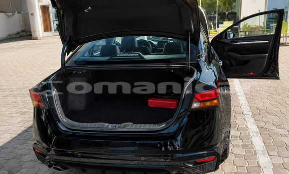 Buy Used Nissan Altima Black Car in Al khuwair in al-Batinah Buy Used Nissan Altima Black Car in Al khuwair in al-Batinah