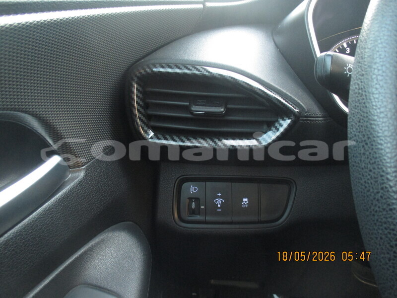 Big with watermark hyundai santa fe al batinah al khuwair 8106
