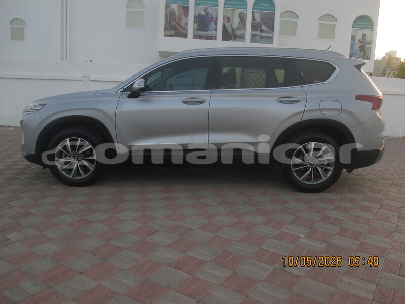 Big with watermark hyundai santa fe al batinah al khuwair 8106